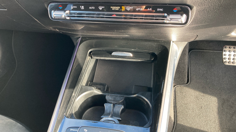 Mercedes-Benz GLB 200 AMG Line Premium 5dr 7G-Tronic Petrol Estate